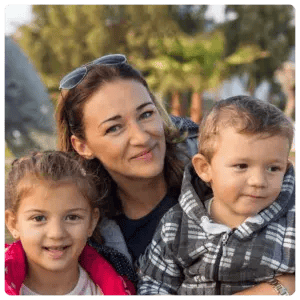 Sarah-Freelance-mom-of-2-300x300